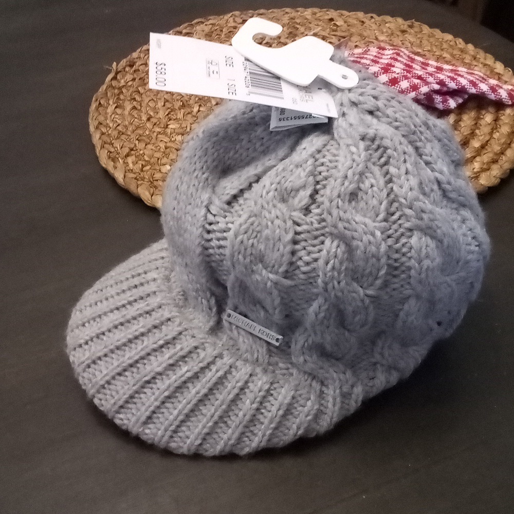 Michael Kors Cableknit Newsboy Hat,Grey